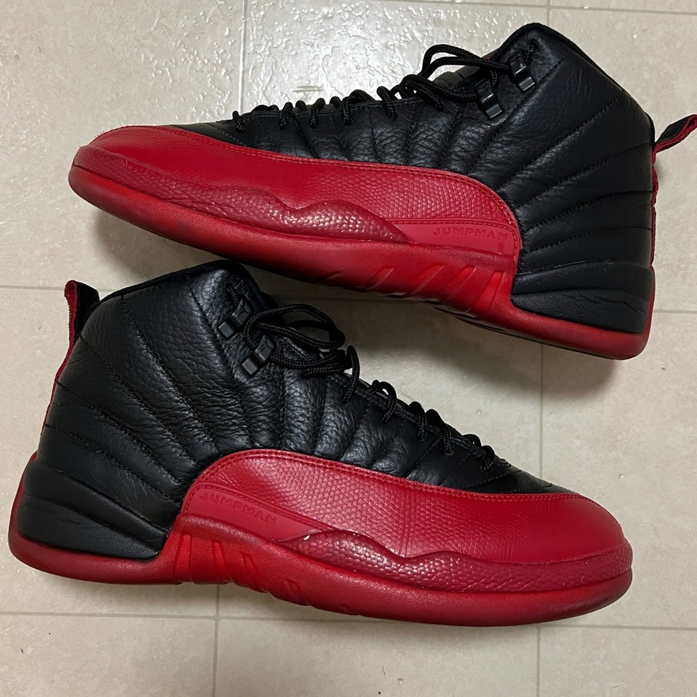 2016 jordan 12 flu games/bred size 10.5